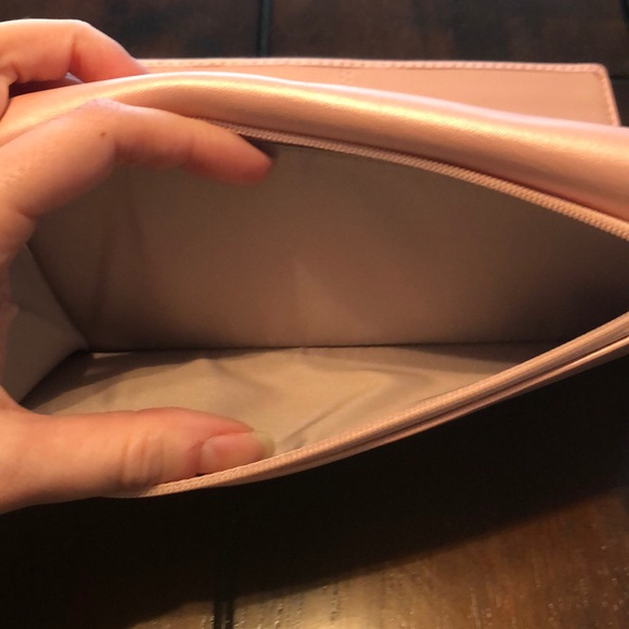 *Authentic* Coach Wallet - Picture 8 of 8